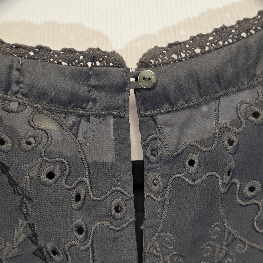 Anthropologie TINY Black Embroidered Eyelette Sleeveless Top Linen Blend, L - Picture 6 of 10